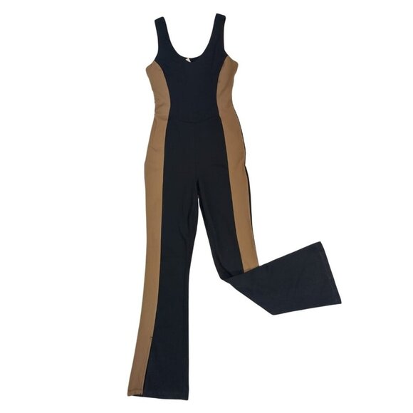 Women's Black and Tan Color Block Sleeveless Flare Leg Scoop Neck Jumpsuit, M. - Picture 2 of 8